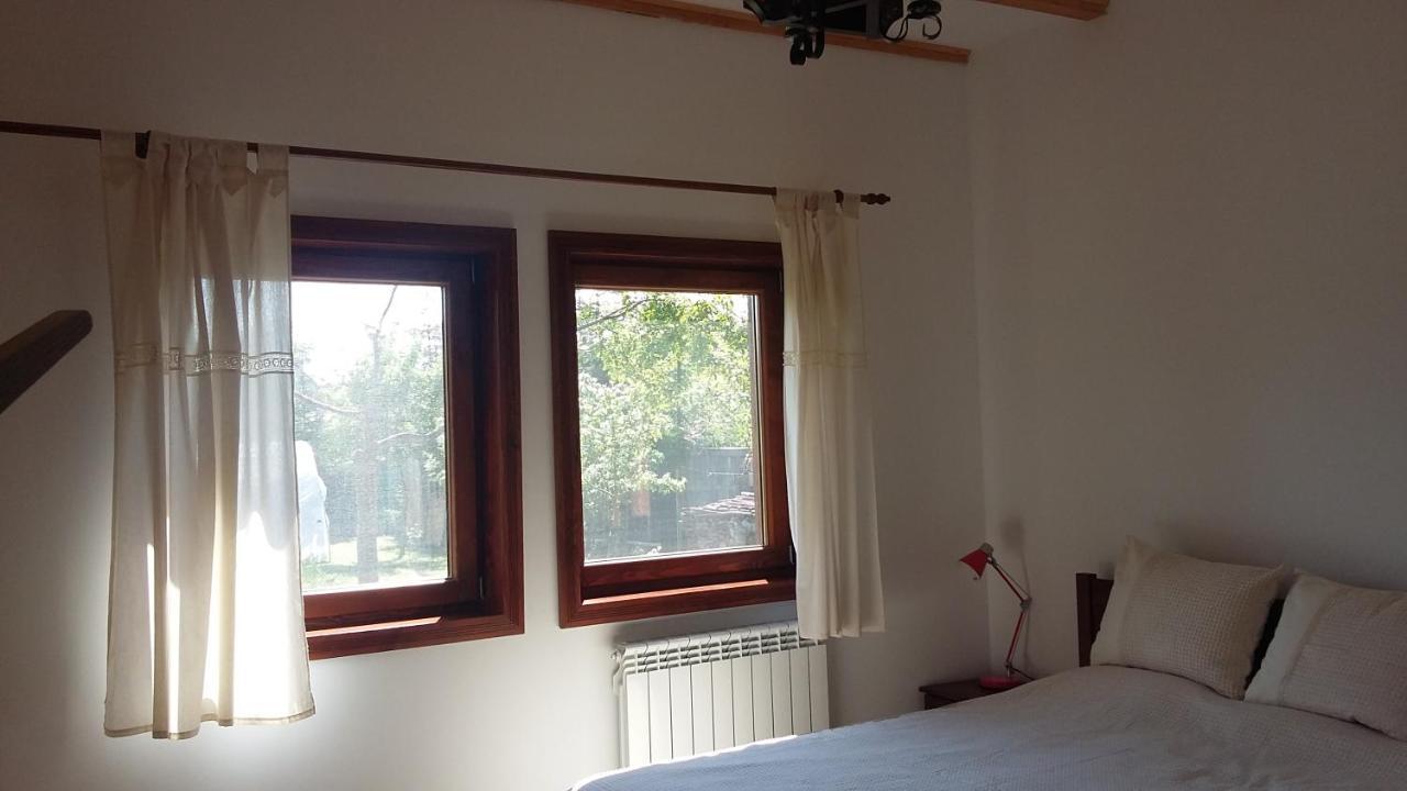 Albinuta Guesthouse Ozun Exterior photo