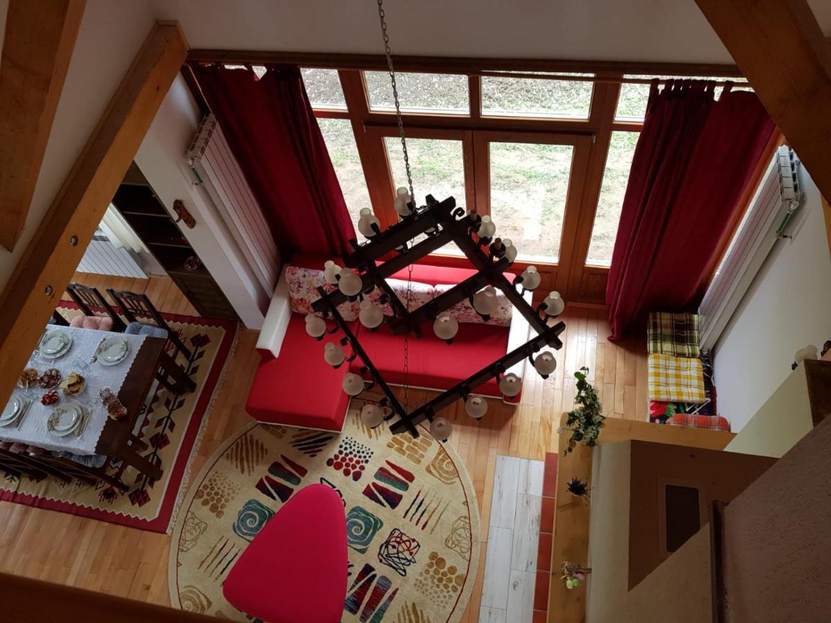 Albinuta Guesthouse Ozun Exterior photo