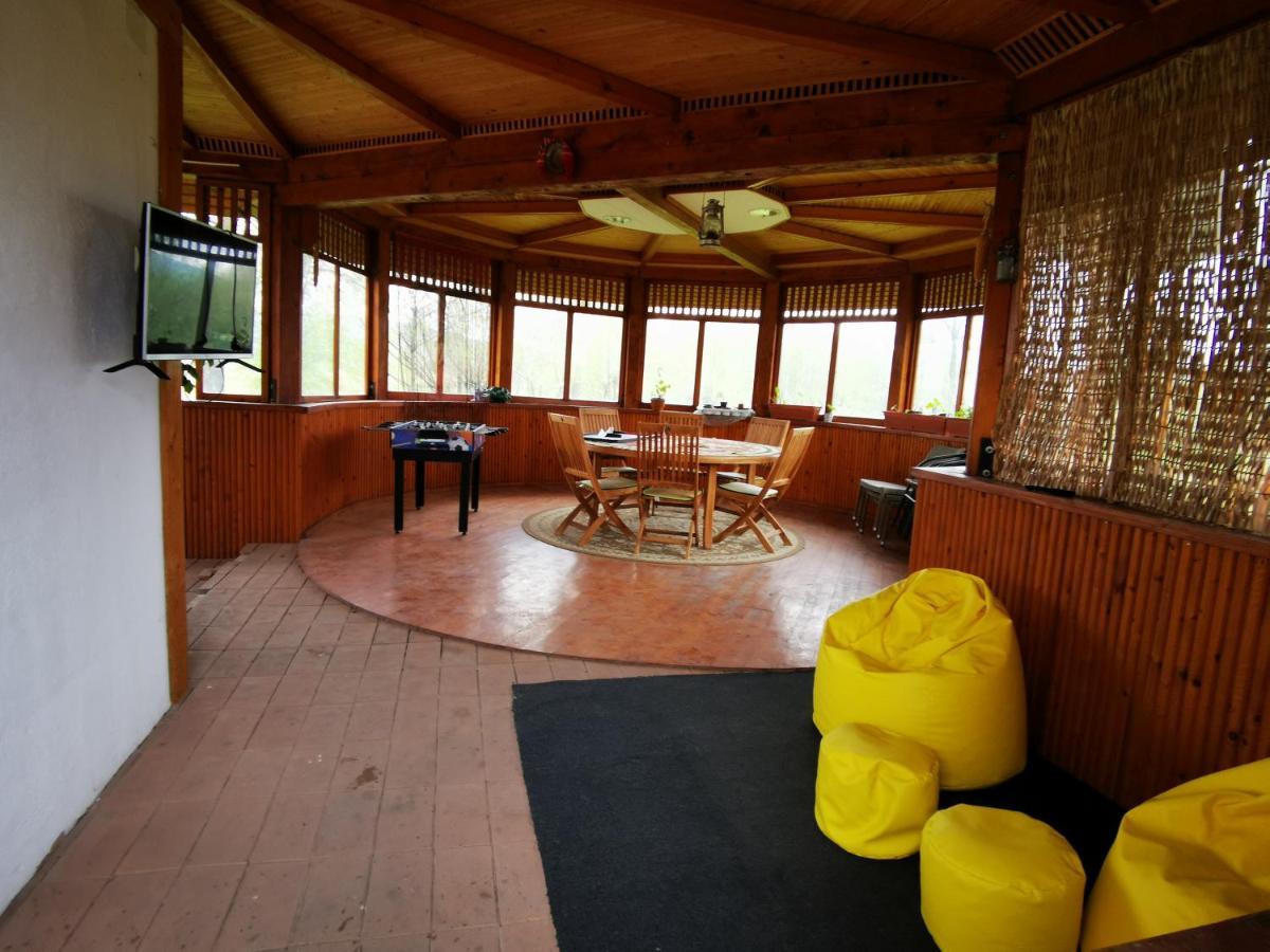 Albinuta Guesthouse Ozun Exterior photo